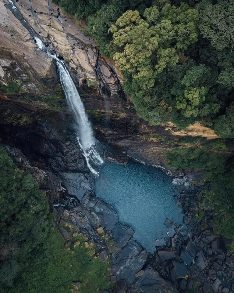 Lover’s Leap Waterfall Nuwara Eliya